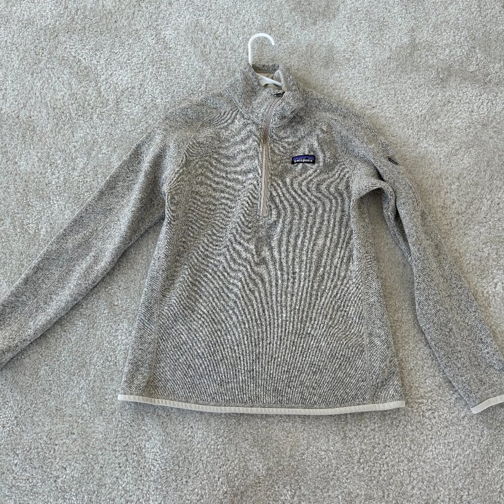 Patagonia fleece half zip - medium